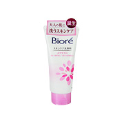 Biore Face Cleansing Scrub-In - 